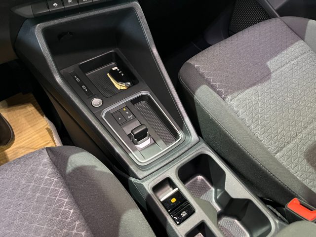 FORD Tourneo Connect usata, con Sedile posteriore sdoppiato