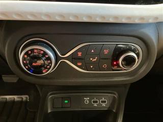 RENAULT Twingo usata, con Fari LED