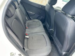 HYUNDAI i10 usata, con Specchietti laterali elettrici
