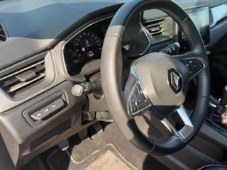 RENAULT Captur usata, con Bracciolo