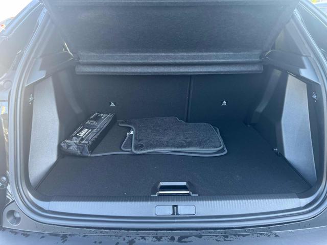 PEUGEOT 2008 usata, con Climatizzatore