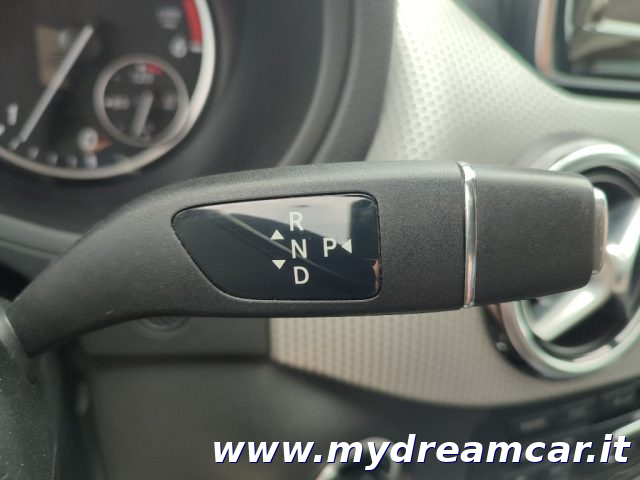 MERCEDES-BENZ B 180 usata, con Fendinebbia