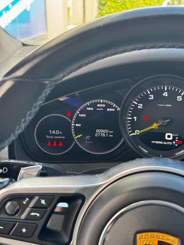 PORSCHE Cayenne usata, con Boardcomputer