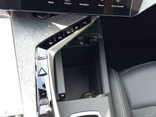 PEUGEOT 3008 usata 14