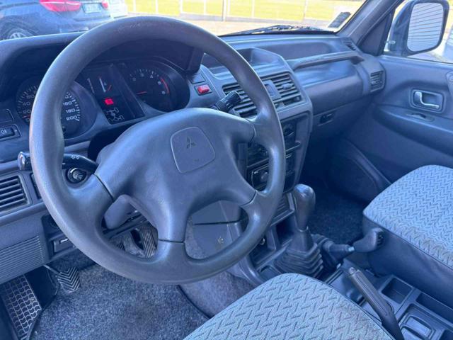 MITSUBISHI Pajero usata, con Specchietti laterali elettrici