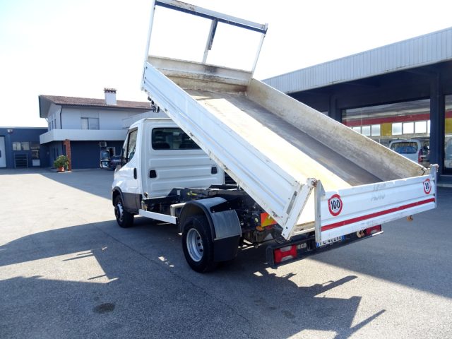 IVECO Daily usata, con Airbag Passeggero