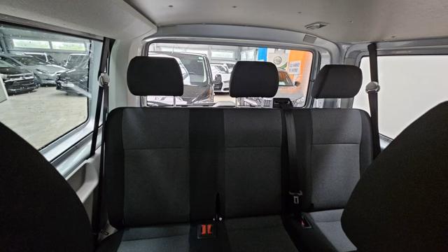 VOLKSWAGEN Transporter usata, con Touch screen