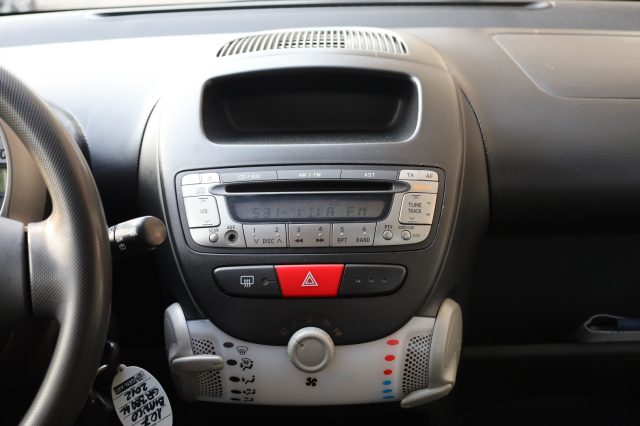 PEUGEOT 107 usata 26
