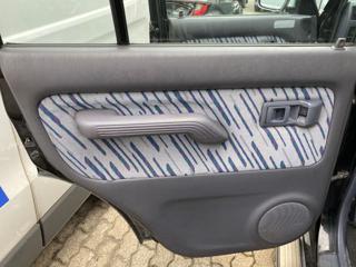 TOYOTA Land Cruiser usata 11