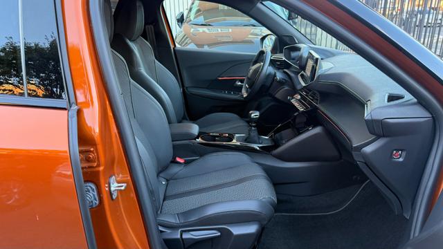 PEUGEOT 2008 usata, con Park Distance Control