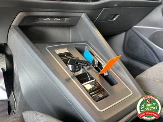 VOLKSWAGEN Golf usata, con Controllo trazione