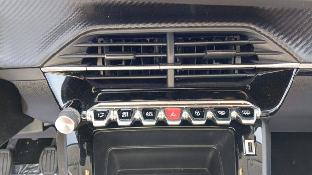PEUGEOT 208 usata, con Climatizzatore