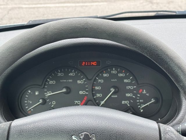 PEUGEOT 206 usata 10