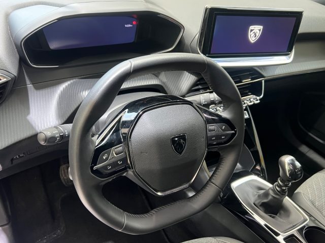 PEUGEOT 2008 usata, con Controllo automatico clima