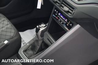 VOLKSWAGEN Taigo usata, con Sound system