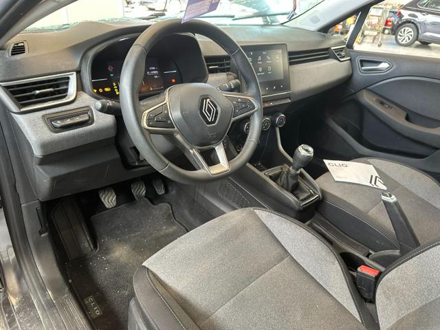 RENAULT Clio usata, con Bluetooth