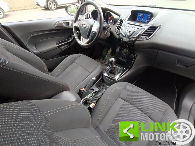 FORD Fiesta usata, con MP3