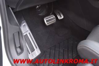 PEUGEOT 3008 usata, con Touch screen