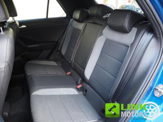 VOLKSWAGEN T-Roc usata, con Autoradio
