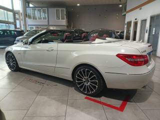 MERCEDES-BENZ E 220 usata, con Alzacristalli elettrici