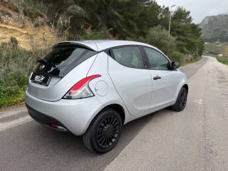 LANCIA Ypsilon usata, con ESP