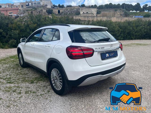 MERCEDES-BENZ GLA 180 usata, con Chiusura centralizzata