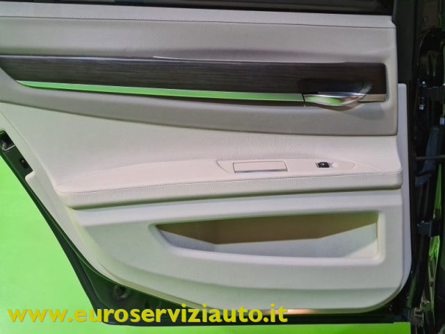 BMW 750 usata, con Controllo vocale