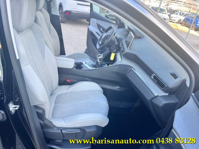 PEUGEOT 3008 usata, con Autoradio