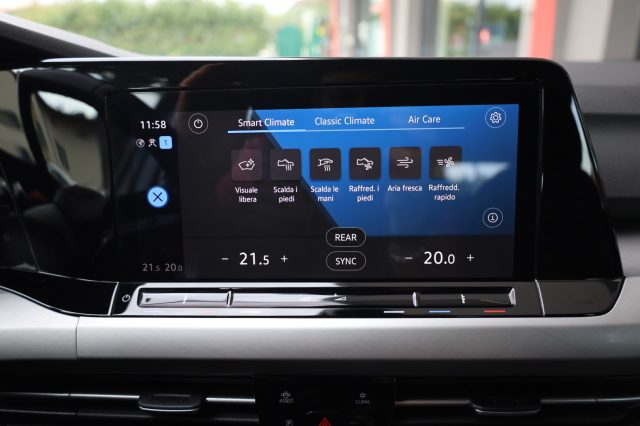 VOLKSWAGEN Golf usata, con Ski bag