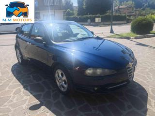 ALFA ROMEO 147 1.9 JTD (120) 5 porte Black Line