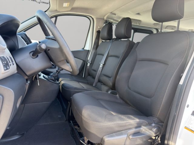 RENAULT Trafic usata 13