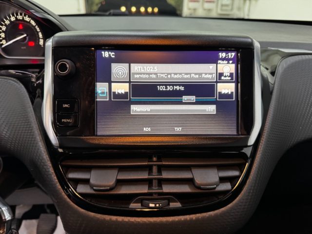 PEUGEOT 2008 usata, con USB