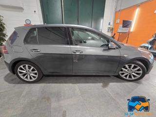 VOLKSWAGEN Golf usata, con Airbag Passeggero