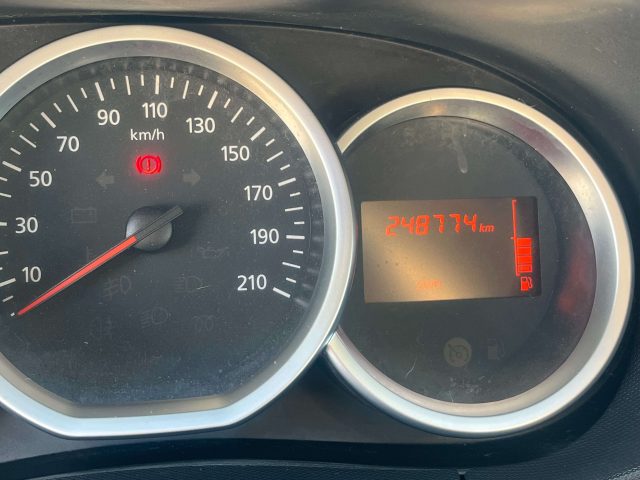 DACIA Duster usata, con Climatizzatore