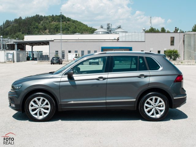 VOLKSWAGEN Tiguan usata, con Boardcomputer