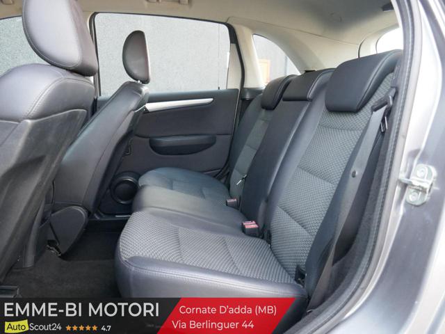 MERCEDES-BENZ B 180 usata, con Chiusura centralizzata