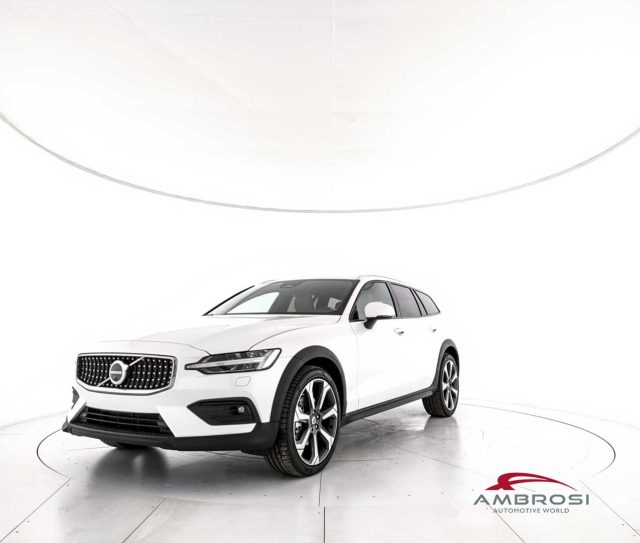 VOLVO V60 Cross Country usata 0