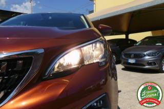 PEUGEOT 3008 usata, con Sensori di parcheggio posteriori