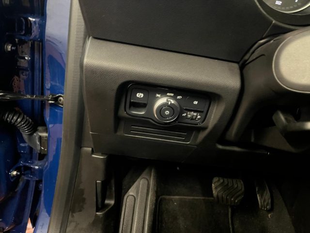 MERCEDES-BENZ T 180 usata, con Servosterzo