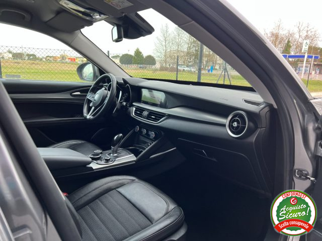 ALFA ROMEO Stelvio usata, con Fari Xenon