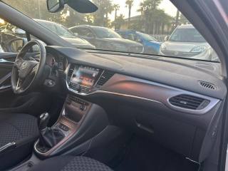 OPEL Astra usata, con Fendinebbia