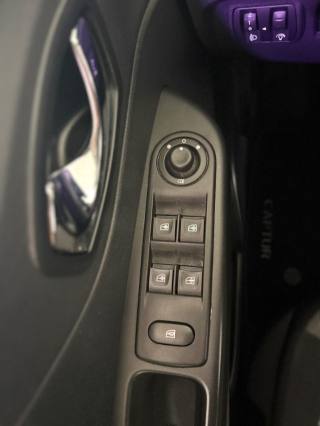 RENAULT Captur usata 19