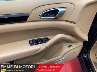 PORSCHE Cayenne usata, con Lettore CD