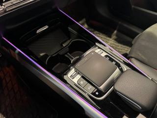 MERCEDES-BENZ GLB 200 usata, con Controllo elettronico della corsia