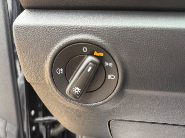 VOLKSWAGEN T-Roc usata, con Frenata d