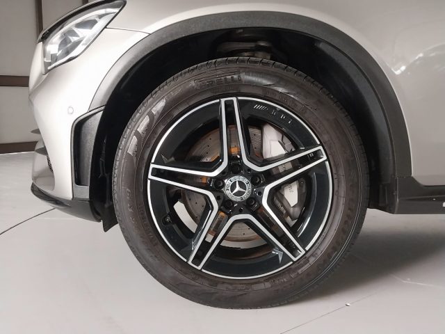 MERCEDES-BENZ GLC 300 usata, con Alzacristalli elettrici
