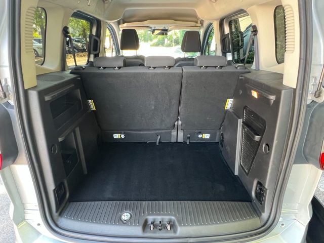 FORD Tourneo Courier usata, con Volante multifunzione