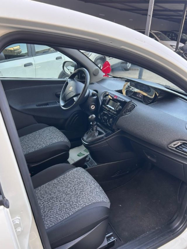 LANCIA Ypsilon usata, con Chiusura centralizzata