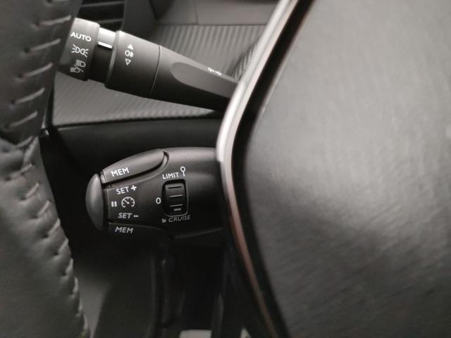 PEUGEOT 208 usata, con Controllo automatico clima