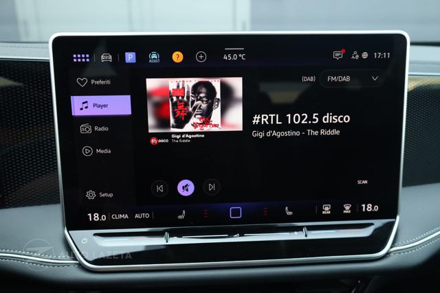 VOLKSWAGEN Passat usata, con Park Distance Control